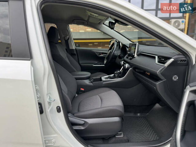 Білий Тойота РАВ 4, об'ємом двигуна 2.5 л та пробігом 97 тис. км за 29900 $, фото 16 на Automoto.ua