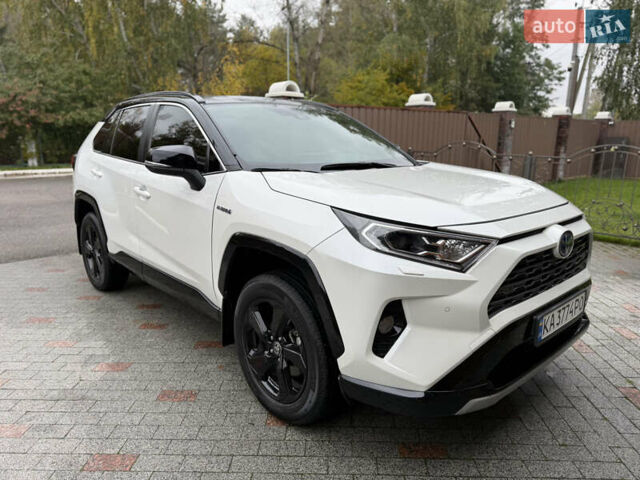 Белый Тойота РАВ 4, объемом двигателя 2.49 л и пробегом 50 тыс. км за 31800 $, фото 2 на Automoto.ua