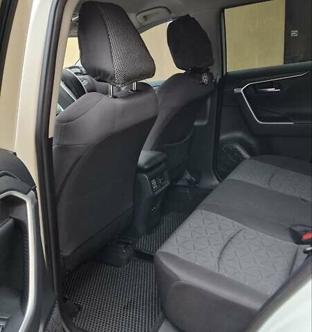 Белый Тойота РАВ 4, объемом двигателя 1.99 л и пробегом 55 тыс. км за 29000 $, фото 12 на Automoto.ua