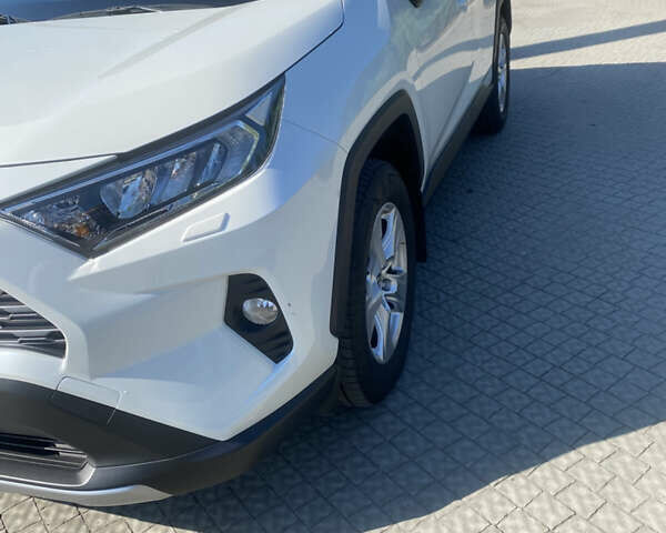 Білий Тойота РАВ 4, об'ємом двигуна 1.99 л та пробігом 61 тис. км за 34800 $, фото 5 на Automoto.ua