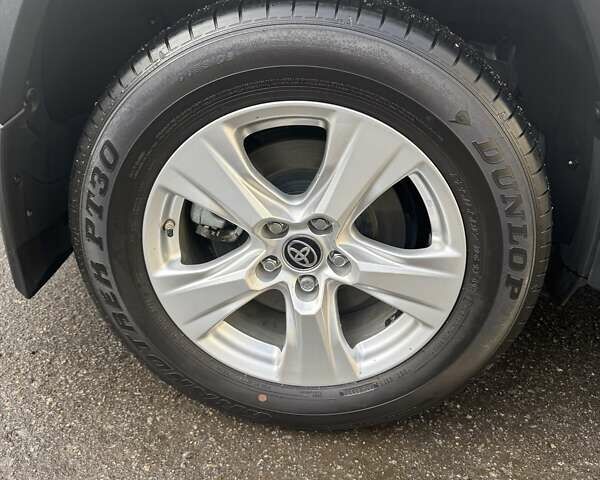 Тойота РАВ 4 2021 в Полтаве на Automoto.ua Белый Тойота РАВ 4, объемом двигателя 1.99 л и пробегом 32 тыс. км за 30900 $, фото 43 на Automoto.ua