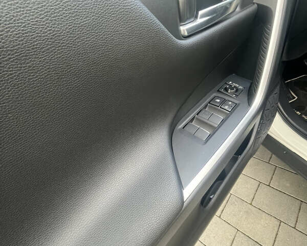 Білий Тойота РАВ 4, об'ємом двигуна 2.5 л та пробігом 25 тис. км за 35000 $, фото 16 на Automoto.ua