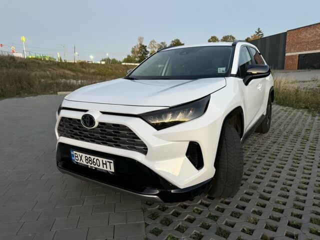 Білий Тойота РАВ 4, об'ємом двигуна 2.5 л та пробігом 64 тис. км за 27000 $, фото 1 на Automoto.ua