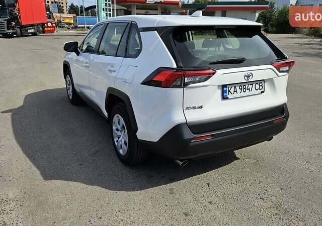 Білий Тойота РАВ 4, об'ємом двигуна 1.99 л та пробігом 138 тис. км за 23750 $, фото 10 на Automoto.ua