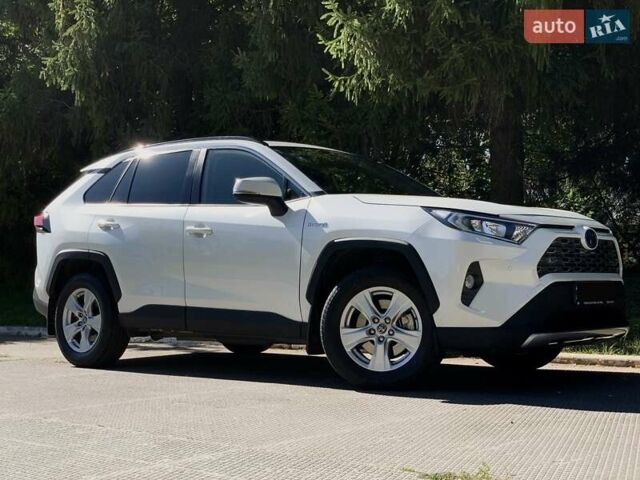 Белый Тойота РАВ 4, объемом двигателя 2.49 л и пробегом 24 тыс. км за 34400 $, фото 4 на Automoto.ua