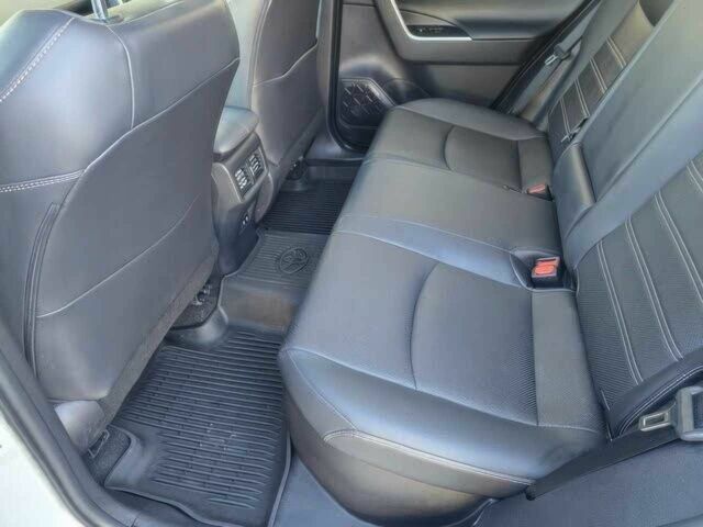 Белый Тойота РАВ 4, объемом двигателя 2.5 л и пробегом 19 тыс. км за 15300 $, фото 11 на Automoto.ua