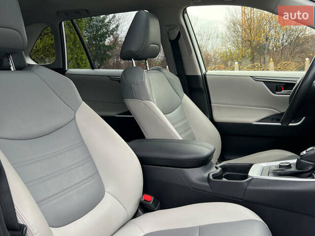 Белый Тойота РАВ 4, объемом двигателя 2.49 л и пробегом 99 тыс. км за 34800 $, фото 21 на Automoto.ua