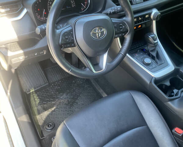 Білий Тойота РАВ 4, об'ємом двигуна 1.99 л та пробігом 61 тис. км за 34800 $, фото 21 на Automoto.ua