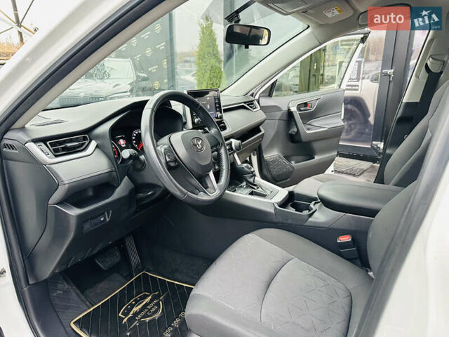 Белый Тойота РАВ 4, объемом двигателя 1.99 л и пробегом 95 тыс. км за 26700 $, фото 12 на Automoto.ua