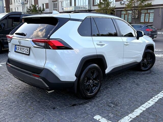 Белый Тойота РАВ 4, объемом двигателя 2 л и пробегом 75 тыс. км за 28399 $, фото 2 на Automoto.ua