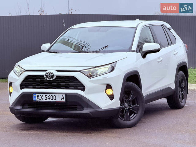 Белый Тойота РАВ 4, объемом двигателя 2 л и пробегом 95 тыс. км за 24999 $, фото 14 на Automoto.ua