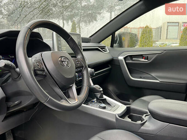 Білий Тойота РАВ 4, об'ємом двигуна 2.49 л та пробігом 57 тис. км за 38750 $, фото 9 на Automoto.ua