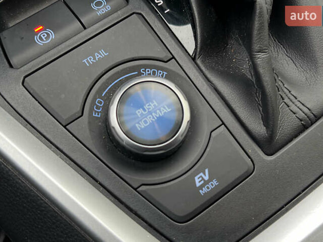 Білий Тойота РАВ 4, об'ємом двигуна 2.49 л та пробігом 57 тис. км за 38750 $, фото 17 на Automoto.ua