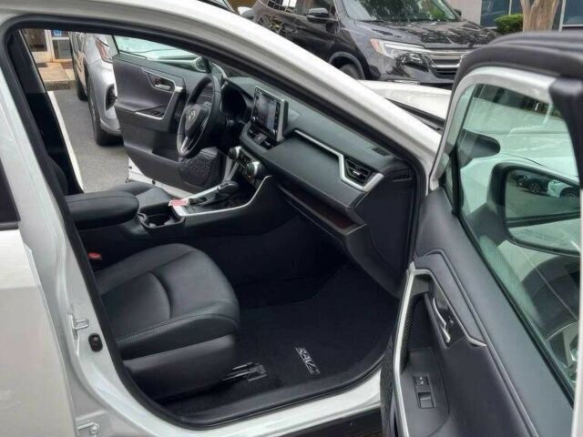 Белый Тойота РАВ 4, объемом двигателя 2.5 л и пробегом 21 тыс. км за 17400 $, фото 6 на Automoto.ua