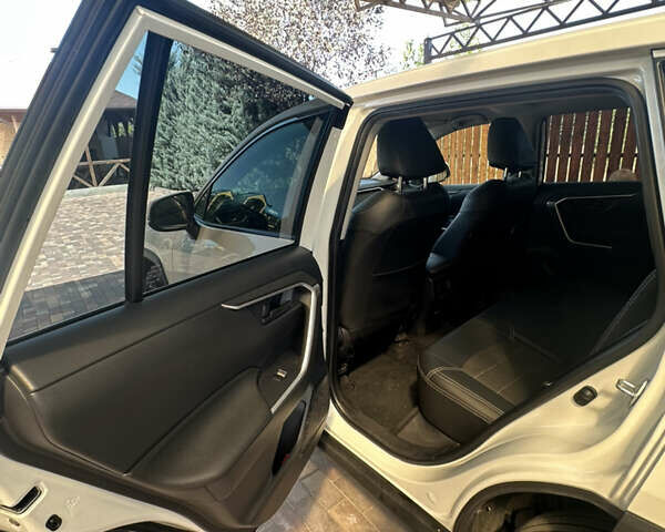 Білий Тойота РАВ 4, об'ємом двигуна 1.99 л та пробігом 89 тис. км за 27900 $, фото 19 на Automoto.ua