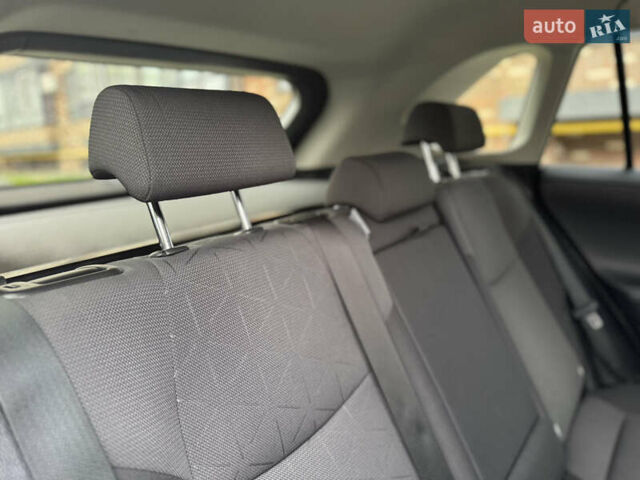 Білий Тойота РАВ 4, об'ємом двигуна 2.5 л та пробігом 97 тис. км за 29900 $, фото 25 на Automoto.ua