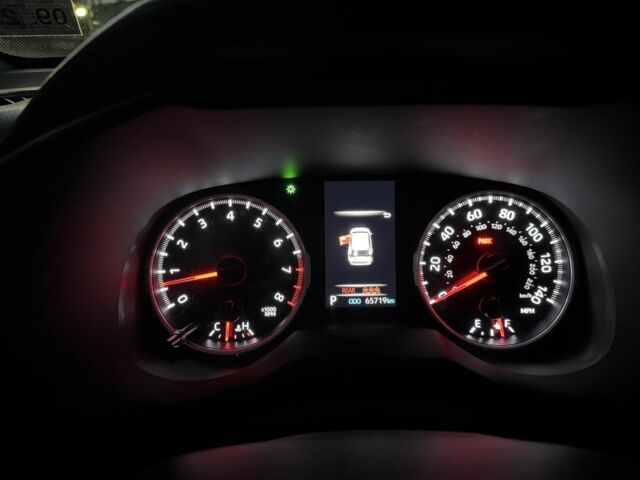 Білий Тойота РАВ 4, об'ємом двигуна 2.5 л та пробігом 64 тис. км за 27000 $, фото 18 на Automoto.ua