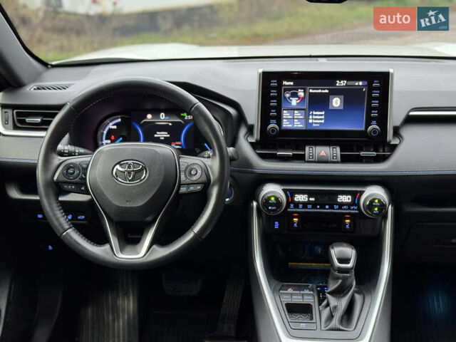 Белый Тойота РАВ 4, объемом двигателя 2.5 л и пробегом 55 тыс. км за 37500 $, фото 20 на Automoto.ua