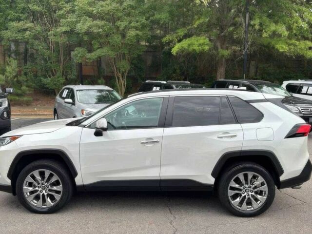 Белый Тойота РАВ 4, объемом двигателя 2.5 л и пробегом 21 тыс. км за 17400 $, фото 2 на Automoto.ua