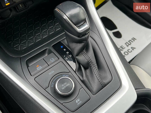 Белый Тойота РАВ 4, объемом двигателя 2.49 л и пробегом 99 тыс. км за 34800 $, фото 18 на Automoto.ua