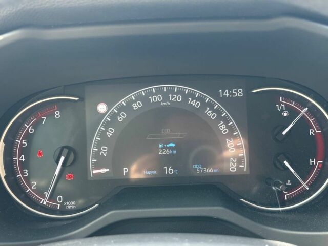 Белый Тойота РАВ 4, объемом двигателя 2 л и пробегом 57 тыс. км за 28000 $, фото 10 на Automoto.ua