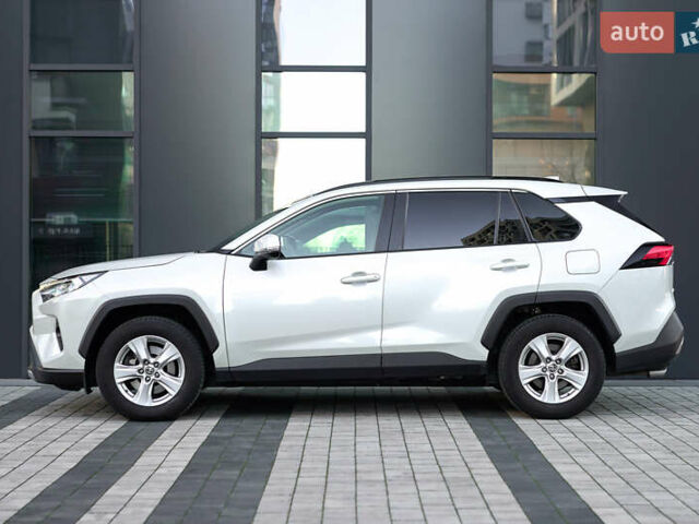 Белый Тойота РАВ 4, объемом двигателя 1.99 л и пробегом 55 тыс. км за 29900 $, фото 4 на Automoto.ua