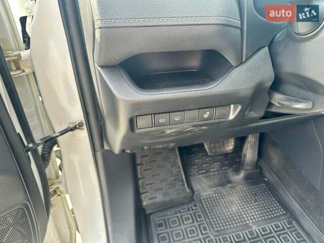 Белый Тойота РАВ 4, объемом двигателя 1.99 л и пробегом 81 тыс. км за 28900 $, фото 9 на Automoto.ua
