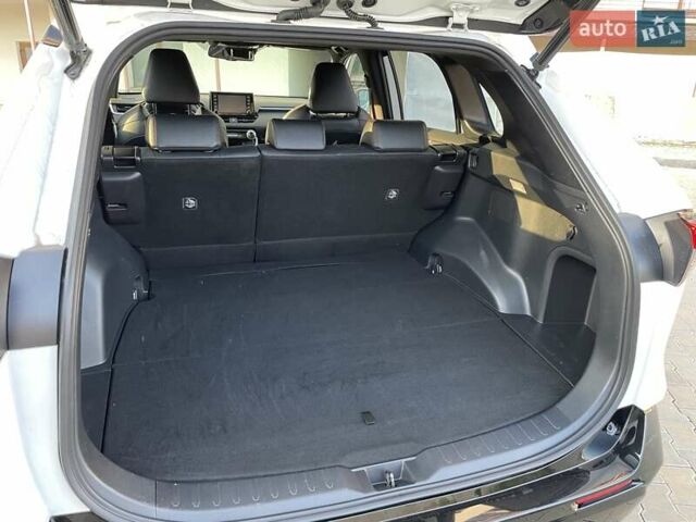 Білий Тойота РАВ 4, об'ємом двигуна 2.49 л та пробігом 75 тис. км за 35500 $, фото 23 на Automoto.ua