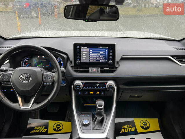 Білий Тойота РАВ 4, об'ємом двигуна 2.49 л та пробігом 57 тис. км за 38750 $, фото 13 на Automoto.ua