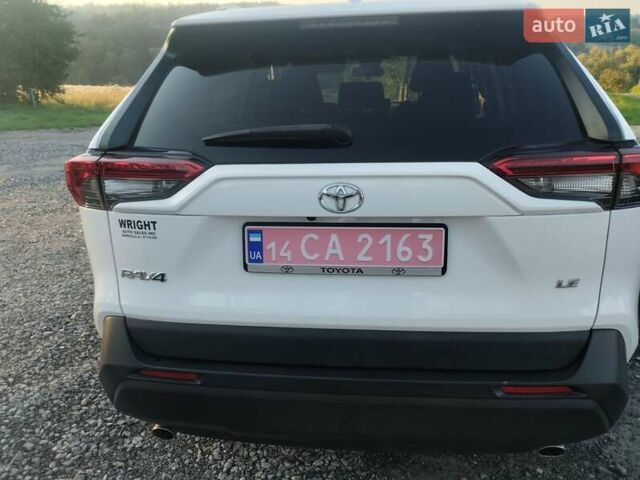 Білий Тойота РАВ 4, об'ємом двигуна 2.49 л та пробігом 66 тис. км за 23000 $, фото 2 на Automoto.ua