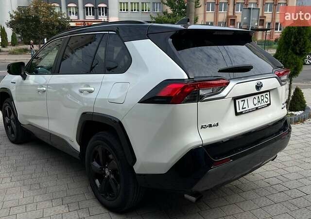 Білий Тойота РАВ 4, об'ємом двигуна 2.49 л та пробігом 86 тис. км за 33900 $, фото 4 на Automoto.ua