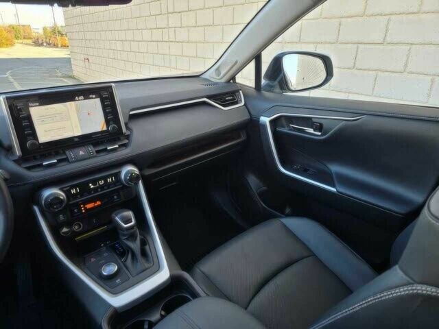 Білий Тойота РАВ 4, об'ємом двигуна 2.5 л та пробігом 24 тис. км за 12500 $, фото 10 на Automoto.ua