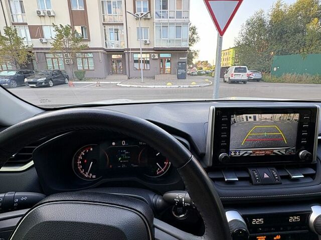 Белый Тойота РАВ 4, объемом двигателя 2 л и пробегом 75 тыс. км за 28399 $, фото 5 на Automoto.ua