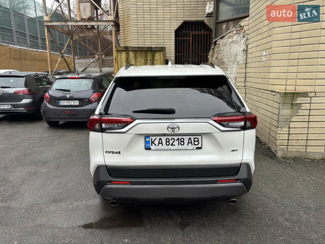 Білий Тойота РАВ 4, об'ємом двигуна 2 л та пробігом 92 тис. км за 34000 $, фото 1 на Automoto.ua