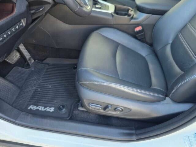 Белый Тойота РАВ 4, объемом двигателя 2.5 л и пробегом 19 тыс. км за 15300 $, фото 8 на Automoto.ua