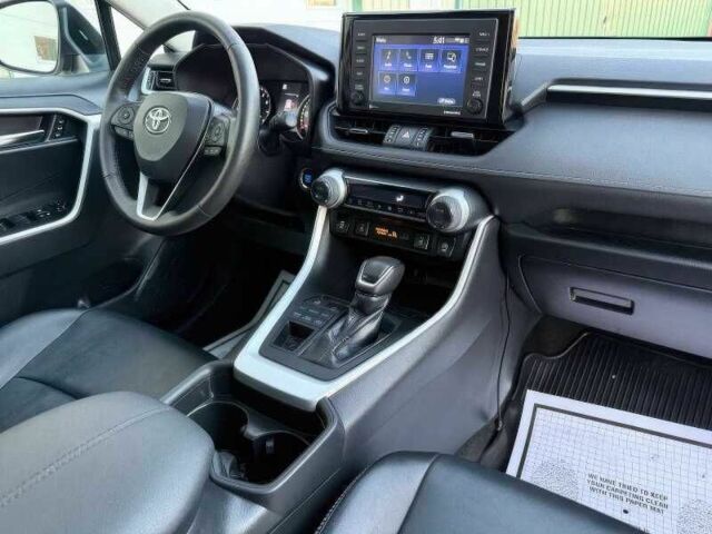 Белый Тойота РАВ 4, объемом двигателя 2.5 л и пробегом 46 тыс. км за 12000 $, фото 13 на Automoto.ua