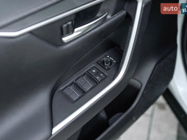 Белый Тойота РАВ 4, объемом двигателя 1.99 л и пробегом 55 тыс. км за 29900 $, фото 26 на Automoto.ua