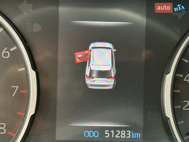 Тойота РАВ 4 2021 в Кривом Роге на Automoto.ua Белый Тойота РАВ 4, объемом двигателя 1.99 л и пробегом 51 тыс. км за 26000 $, фото 15 на Automoto.ua