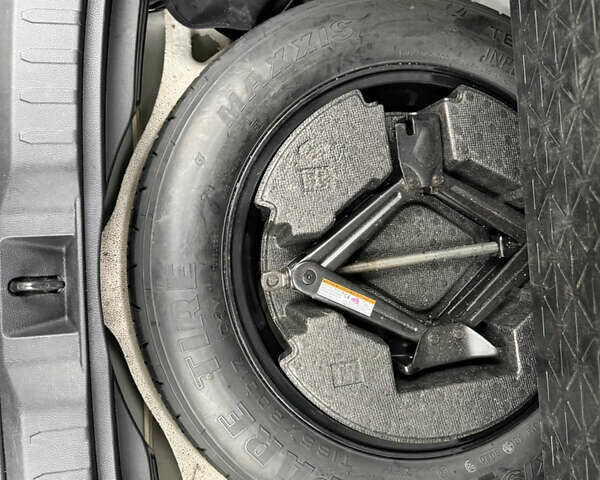 Белый Тойота РАВ 4, объемом двигателя 2.49 л и пробегом 50 тыс. км за 31800 $, фото 16 на Automoto.ua