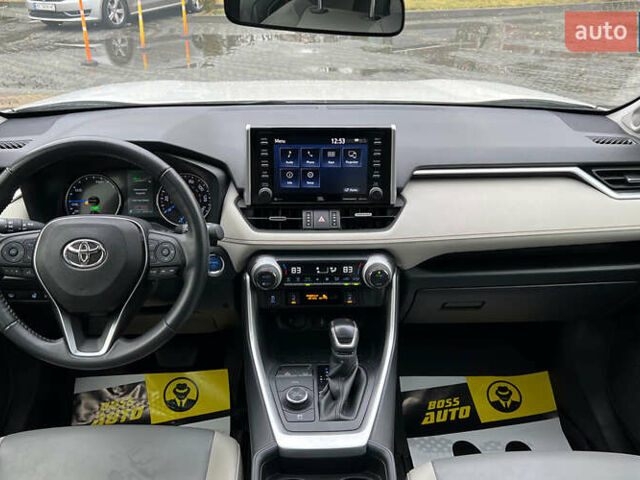 Белый Тойота РАВ 4, объемом двигателя 2.49 л и пробегом 99 тыс. км за 34800 $, фото 13 на Automoto.ua