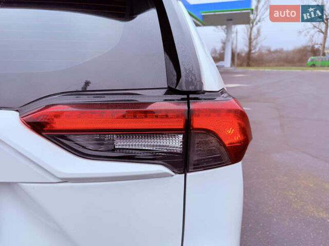 Белый Тойота РАВ 4, объемом двигателя 2 л и пробегом 95 тыс. км за 24999 $, фото 8 на Automoto.ua