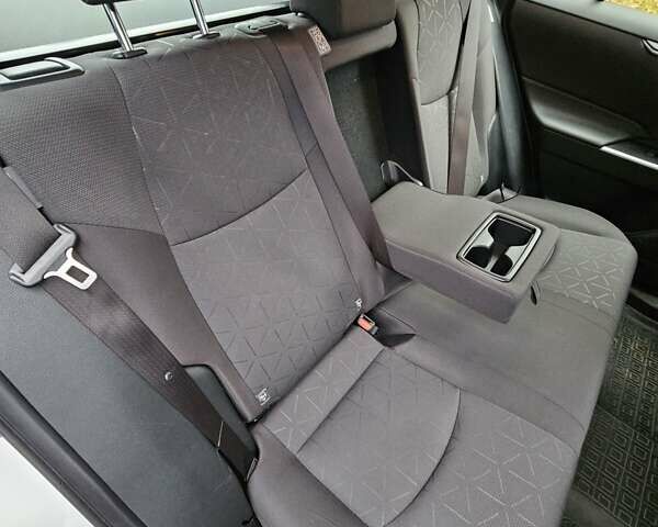 Білий Тойота РАВ 4, об'ємом двигуна 1.99 л та пробігом 149 тис. км за 21500 $, фото 11 на Automoto.ua