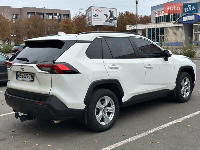 Тойота РАВ 4 2021 в Кривом Роге на Automoto.ua Белый Тойота РАВ 4, объемом двигателя 1.99 л и пробегом 51 тыс. км за 26000 $, фото 6 на Automoto.ua