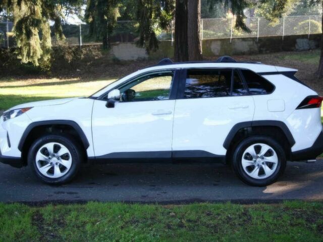 Белый Тойота РАВ 4, объемом двигателя 2.5 л и пробегом 20 тыс. км за 21000 $, фото 4 на Automoto.ua