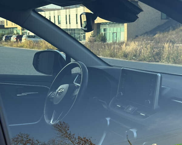 Тойота РАВ 4 2021 в Хмельницком на Automoto.ua Белый Тойота РАВ 4, объемом двигателя 1.99 л и пробегом 38 тыс. км за 31500 $, фото 14 на Automoto.ua