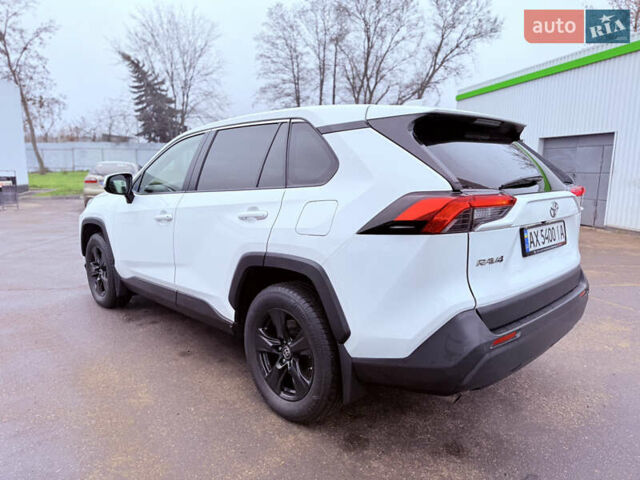 Белый Тойота РАВ 4, объемом двигателя 2 л и пробегом 95 тыс. км за 24999 $, фото 27 на Automoto.ua