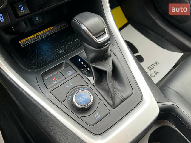 Білий Тойота РАВ 4, об'ємом двигуна 2.49 л та пробігом 57 тис. км за 38750 $, фото 18 на Automoto.ua