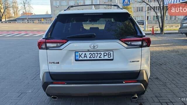 Белый Тойота РАВ 4, объемом двигателя 2.49 л и пробегом 13 тыс. км за 37100 $, фото 5 на Automoto.ua
