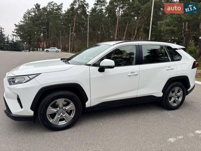 Белый Тойота РАВ 4, объемом двигателя 2 л и пробегом 110 тыс. км за 28000 $, фото 18 на Automoto.ua
