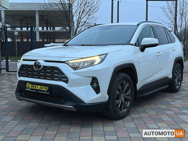 Білий Тойота РАВ 4, об'ємом двигуна 2 л та пробігом 13 тис. км за 42000 $, фото 2 на Automoto.ua